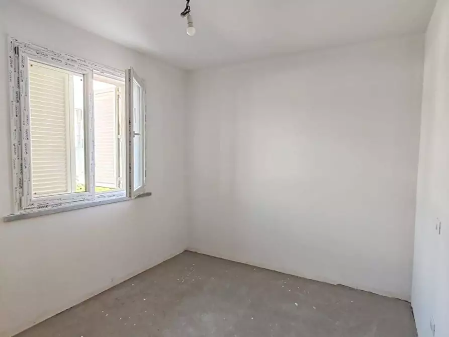 Immagine 8 di Casa bifamiliare in vendita  a Massa