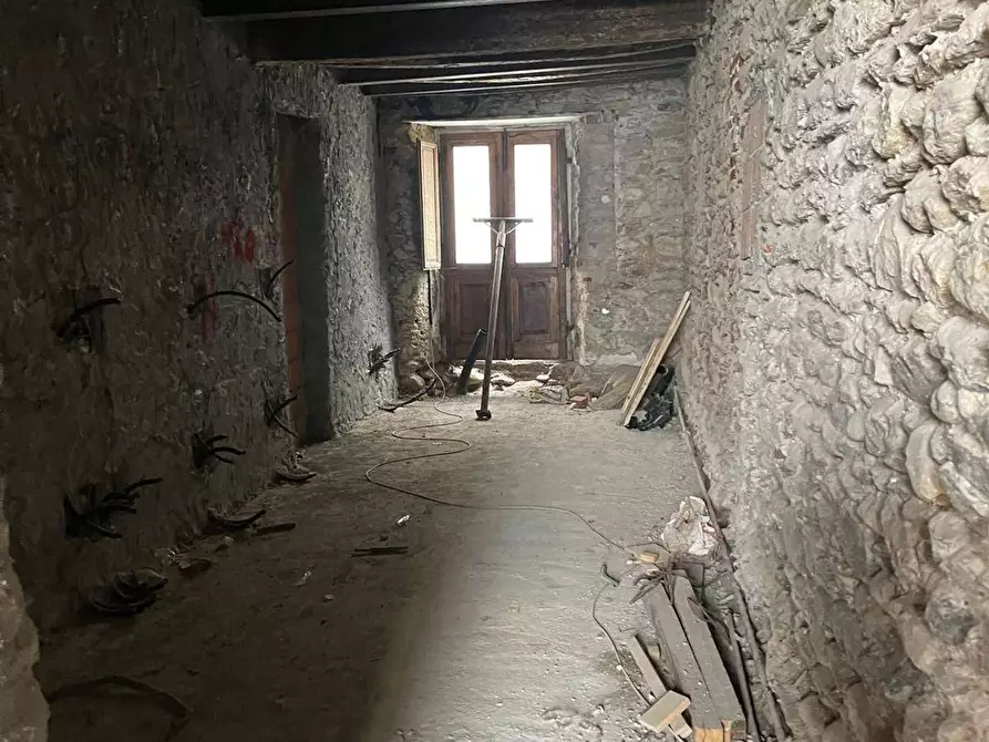 Immagine 13 di Appartamento in vendita  a Massa