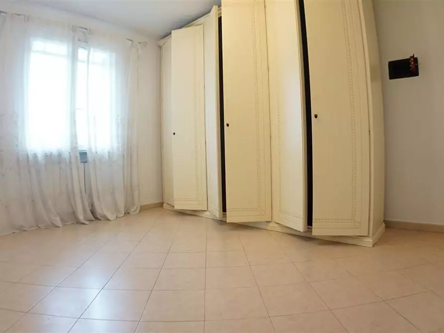 Immagine 6 di Villetta a schiera in vendita  a Massa