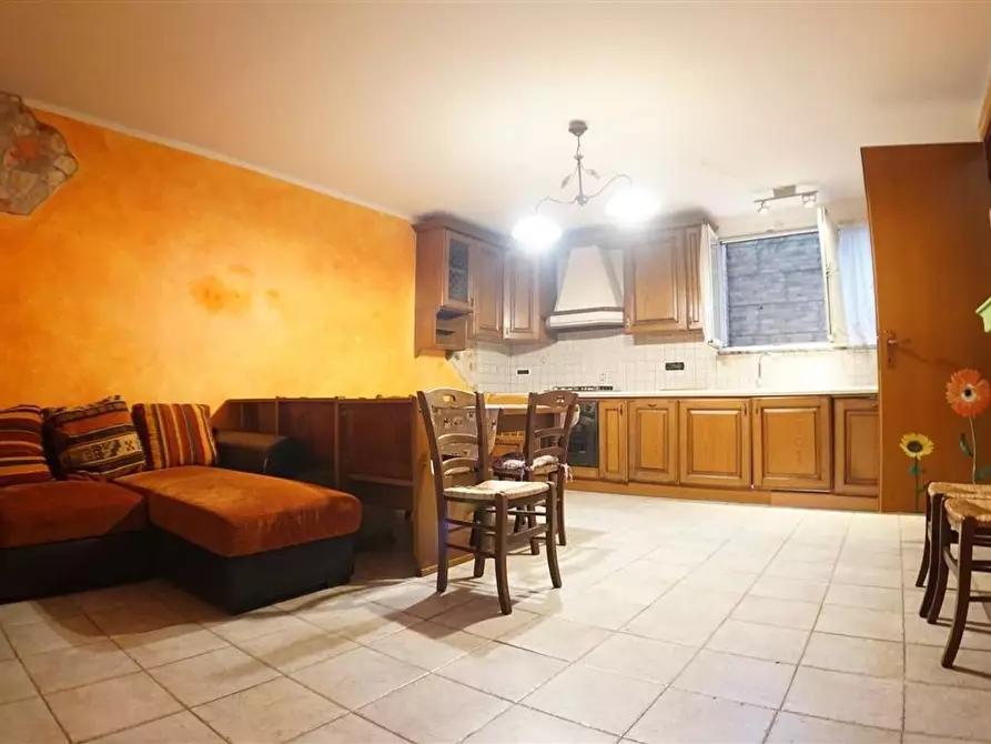 Immagine 11 di Villetta a schiera in vendita  a Massa