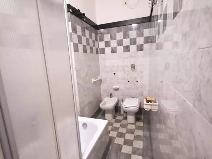 Immagine 16 di Appartamento in vendita  a Massa