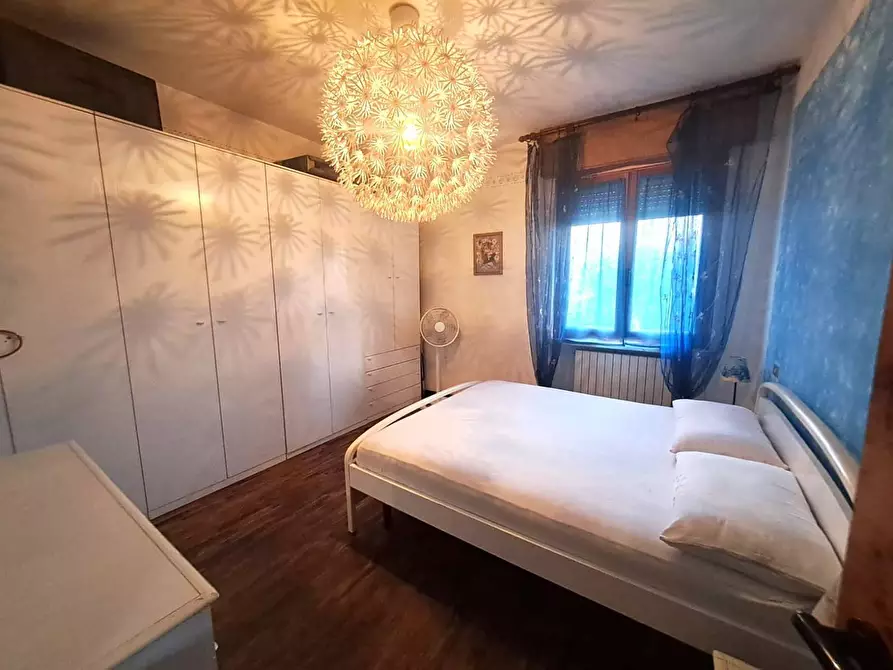 Immagine 9 di Appartamento in vendita  a Massa