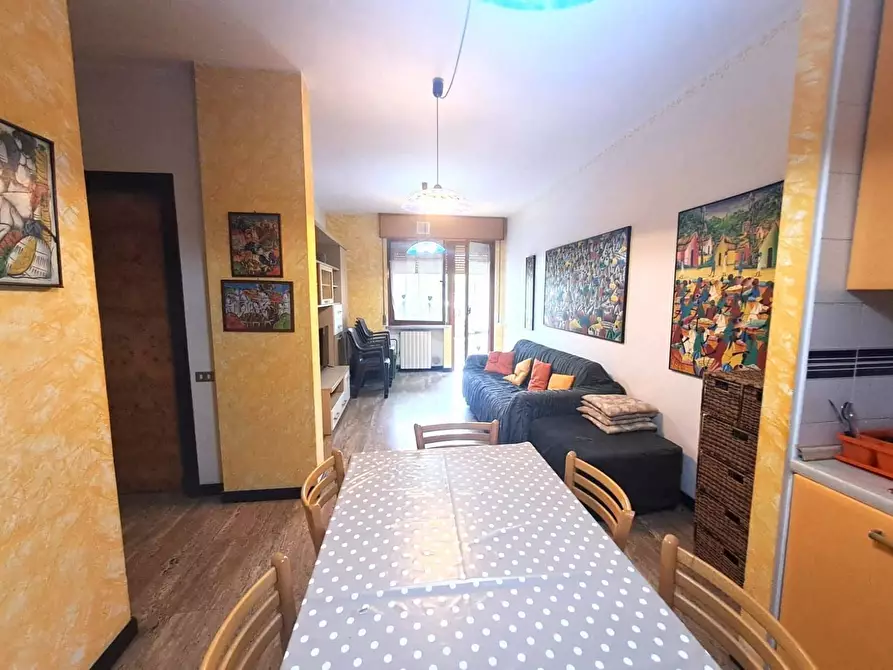 Immagine 3 di Appartamento in vendita  a Massa