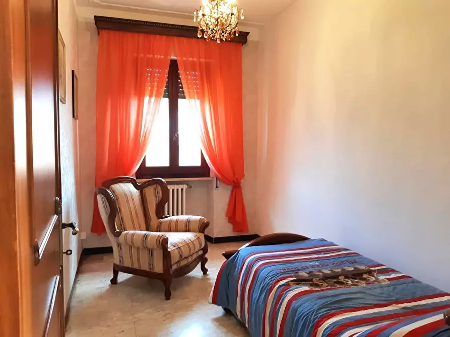 Immagine 16 di Casa semindipendente in vendita  a Massa