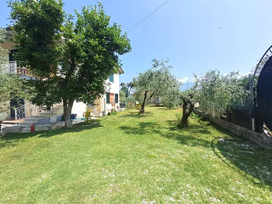 Immagine 24 di Casa semindipendente in vendita  a Massa