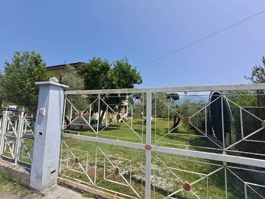 Immagine 25 di Casa semindipendente in vendita  a Massa