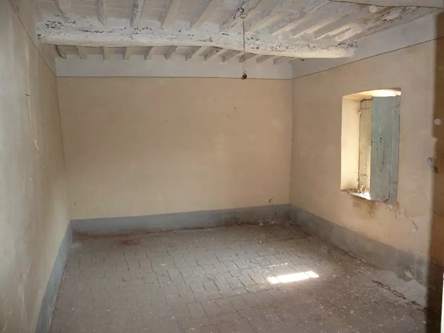 Immagine 10 di Rustico / casale in vendita  a Calci