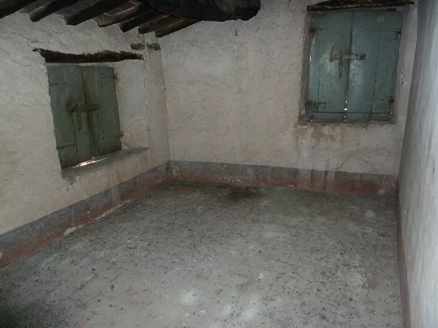 Immagine 6 di Rustico / casale in vendita  a Calci