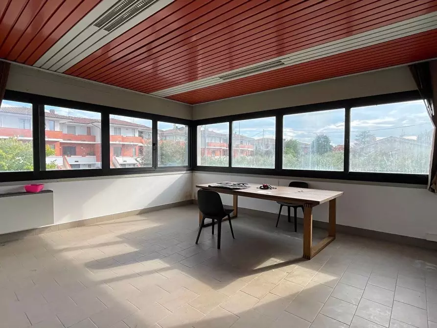 Immagine 10 di Capannone industriale in vendita  a Montecarlo