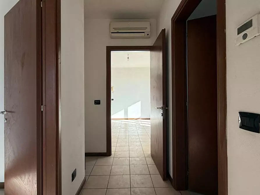 Immagine 9 di Appartamento in vendita  a Montecatini Terme