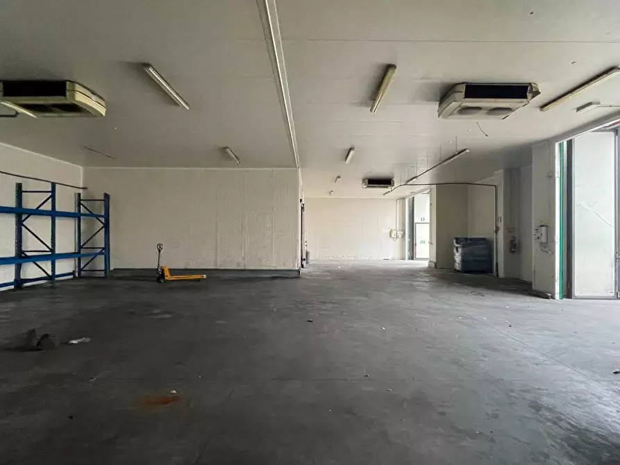 Immagine 10 di Capannone industriale in vendita  a Ponte Buggianese