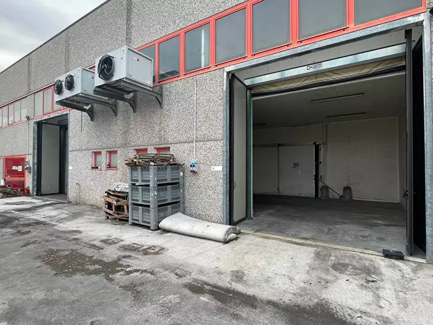 Immagine 20 di Capannone industriale in vendita  a Ponte Buggianese