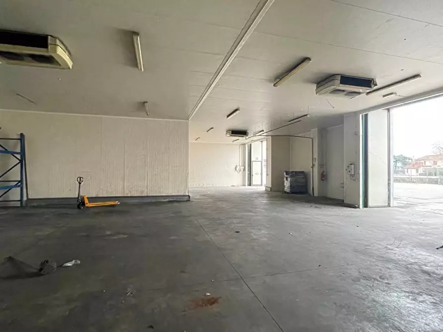 Immagine 11 di Capannone industriale in vendita  a Ponte Buggianese