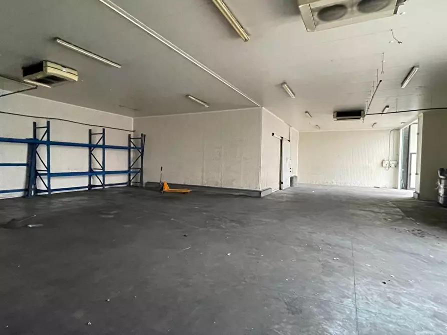 Immagine 9 di Capannone industriale in vendita  a Ponte Buggianese