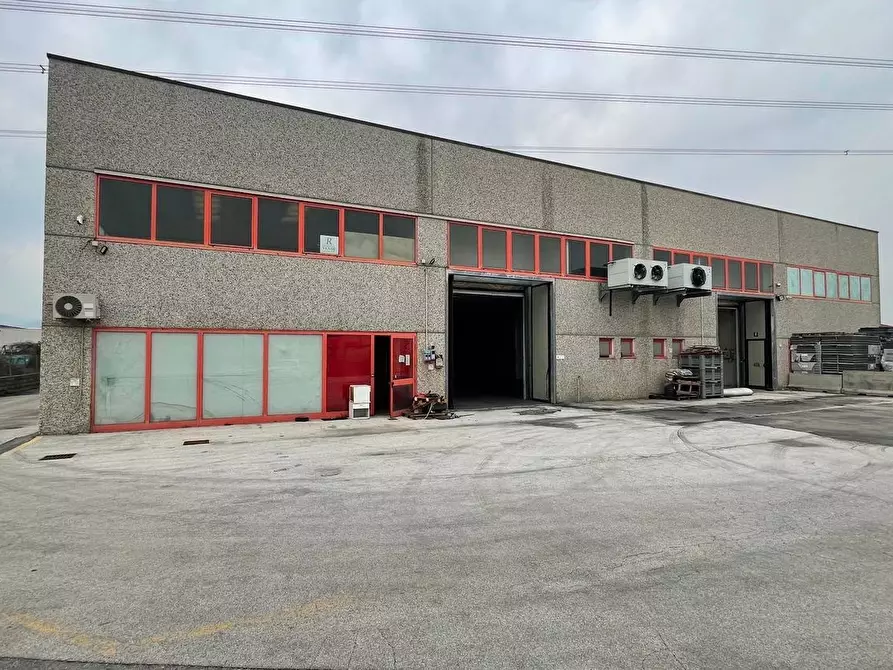 Immagine 19 di Capannone industriale in vendita  a Ponte Buggianese