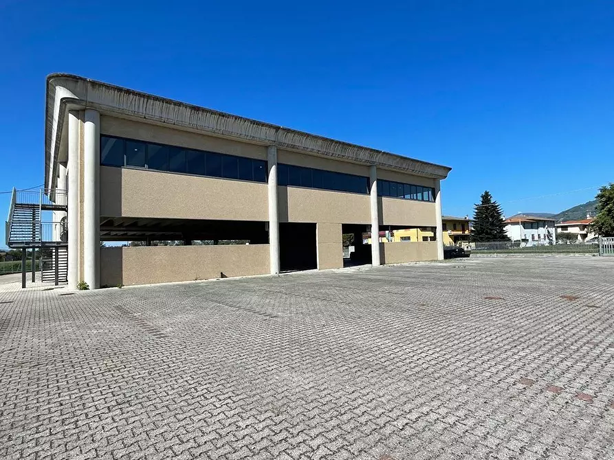 Immagine 6 di Capannone industriale in affitto  a Buggiano