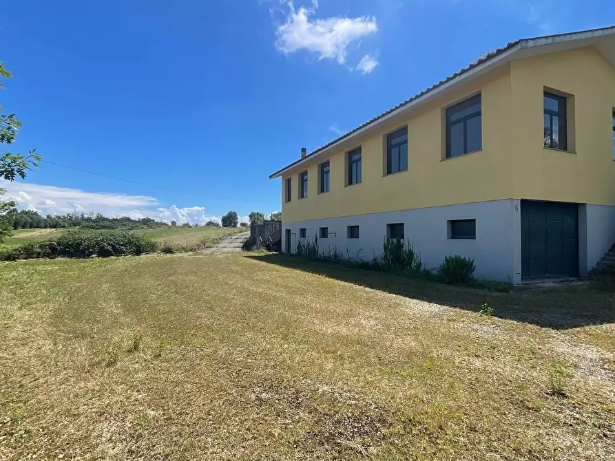 Immagine 8 di Villa in vendita  a Fucecchio