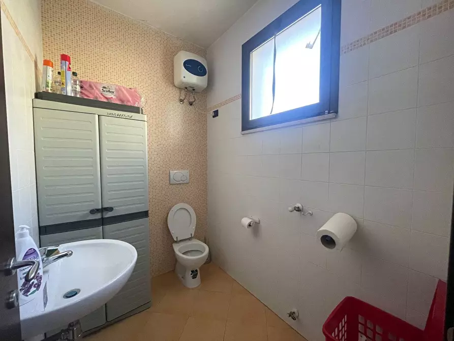 Immagine 6 di Locale commerciale in vendita  a Ponte Buggianese