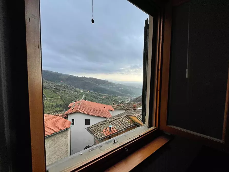 Immagine 9 di Appartamento in vendita  a Massa E Cozzile