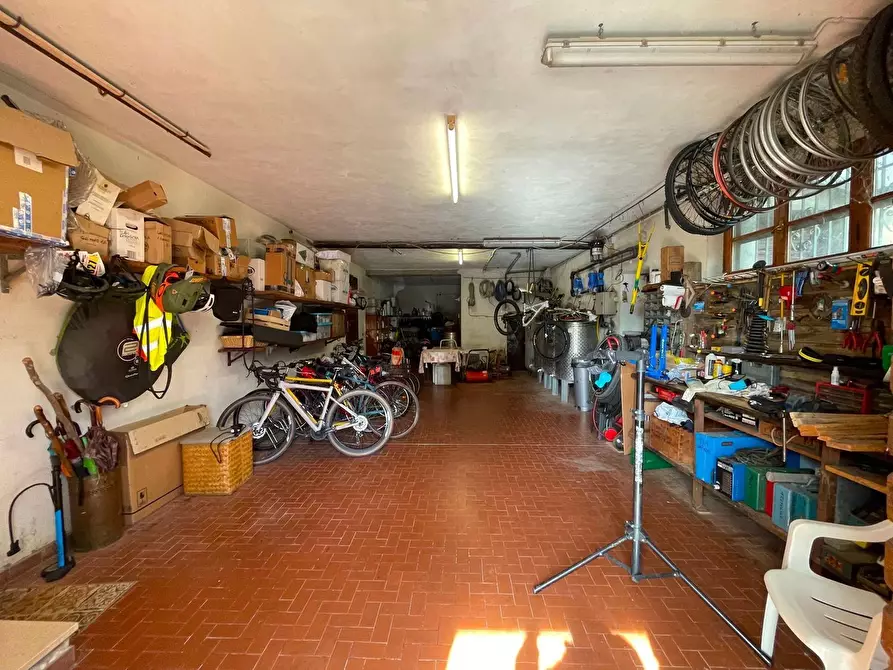 Immagine 54 di Villa in vendita  a Uzzano