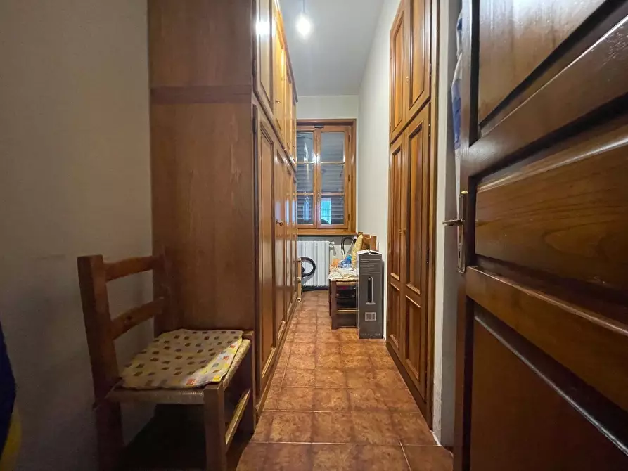 Immagine 35 di Villa in vendita  a Uzzano