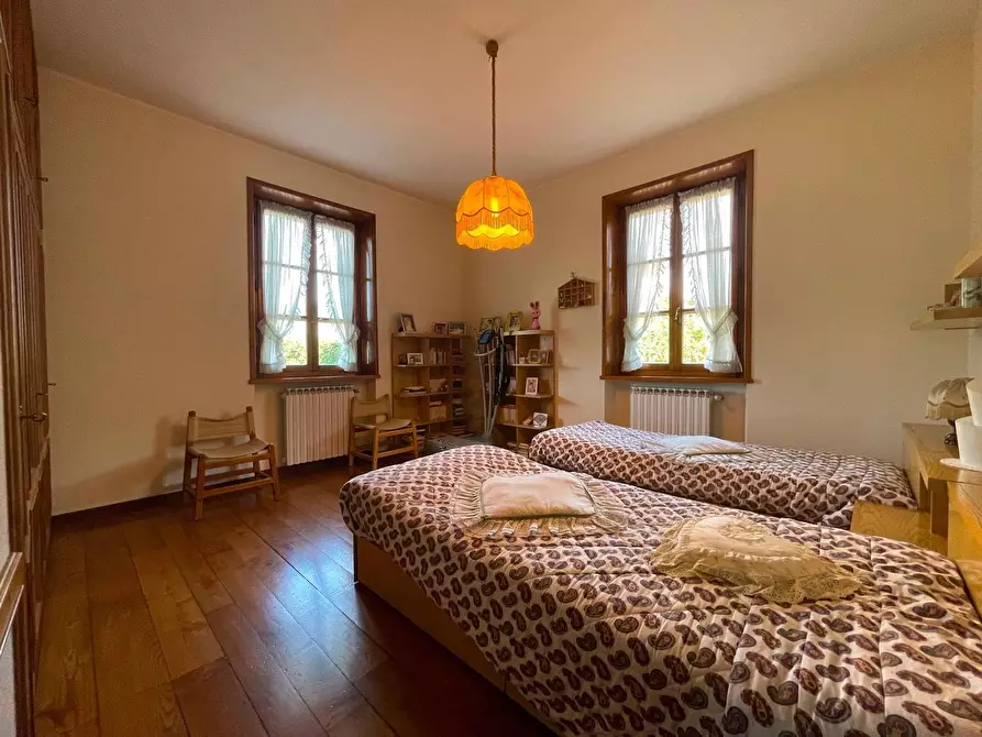 Immagine 31 di Villa in vendita  a Uzzano