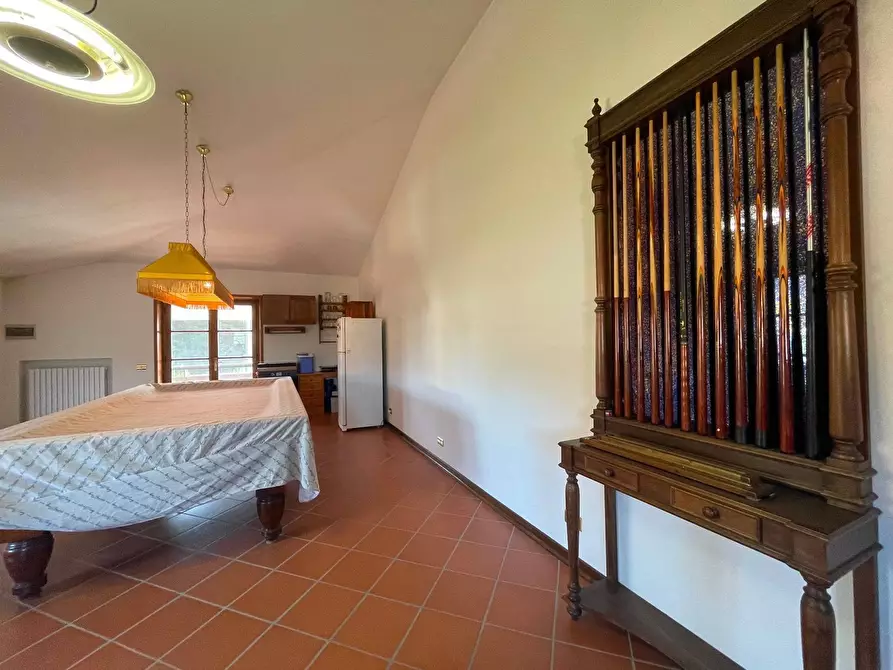 Immagine 39 di Villa in vendita  a Uzzano