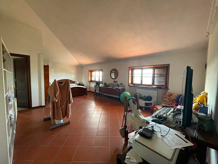 Immagine 41 di Villa in vendita  a Uzzano