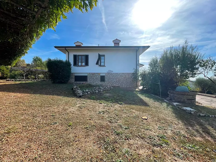 Immagine 61 di Villa in vendita  a Uzzano