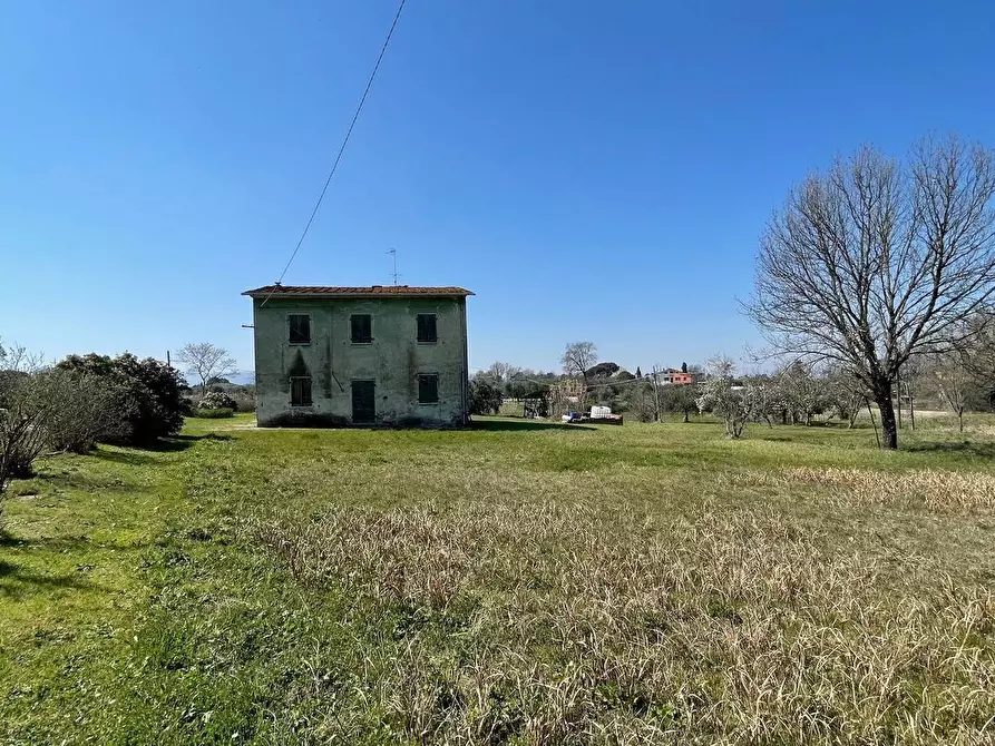 Immagine 9 di Casa colonica in vendita  a Fucecchio