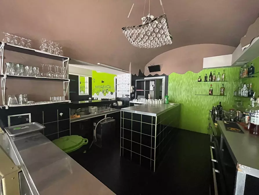 Immagine 5 di Locale commerciale in vendita  a Pistoia