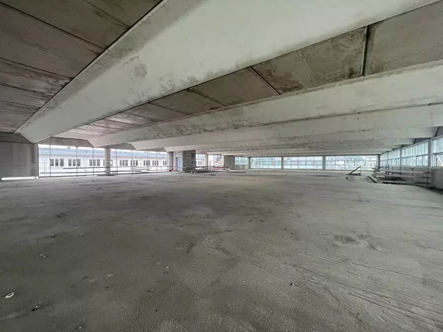 Immagine 3 di Capannone industriale in affitto  a Montecatini Terme