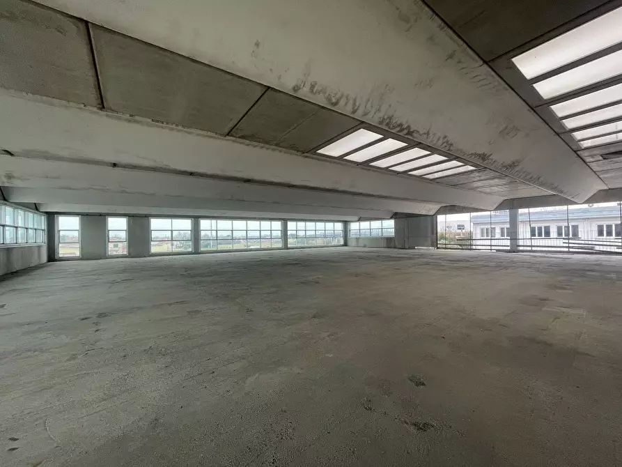 Immagine 4 di Capannone industriale in affitto  a Montecatini Terme