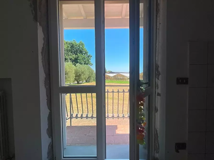 Immagine 19 di Villa in vendita  a Pescia