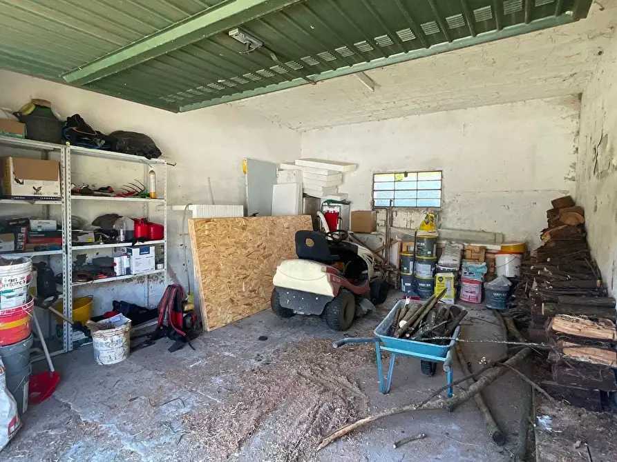 Immagine 35 di Villa in vendita  a Pescia