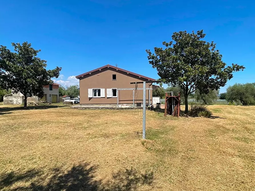 Immagine 27 di Villa in vendita  a Pescia