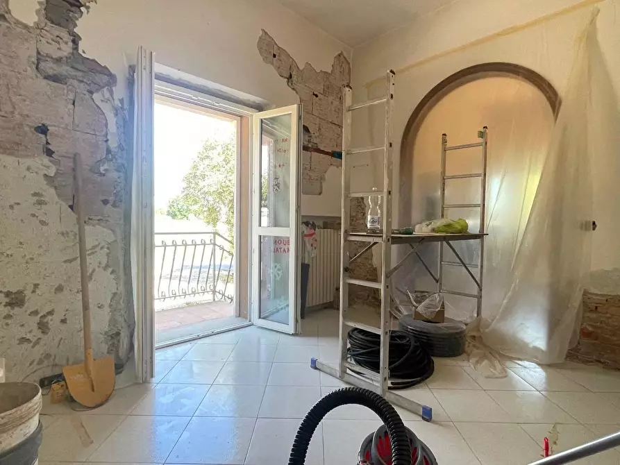 Immagine 12 di Villa in vendita  a Pescia