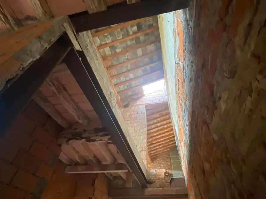 Immagine 15 di Terratetto in vendita  a Chiesina Uzzanese