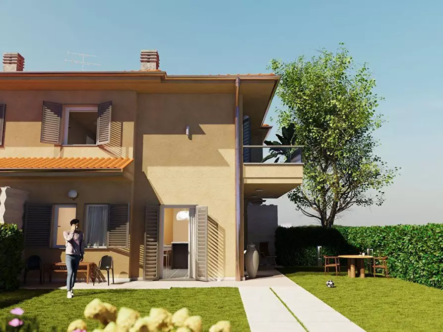 Immagine 2 di Casa quadrifamiliare in vendita  a Chiesina Uzzanese