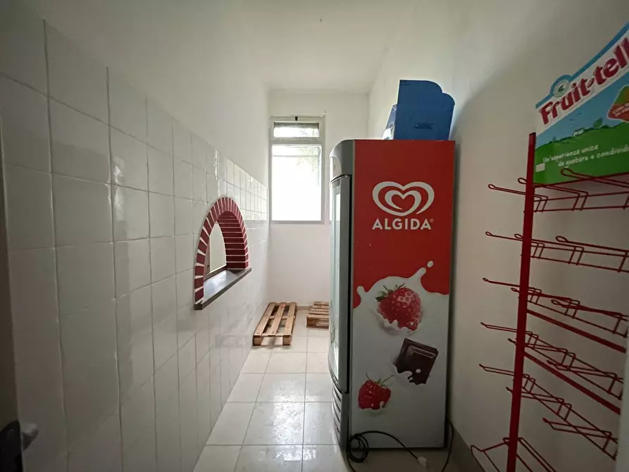 Immagine 14 di Locale commerciale in affitto  a Montecarlo