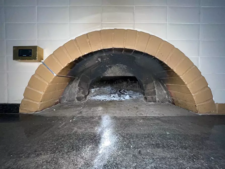 Immagine 10 di Locale commerciale in affitto  a Montecarlo