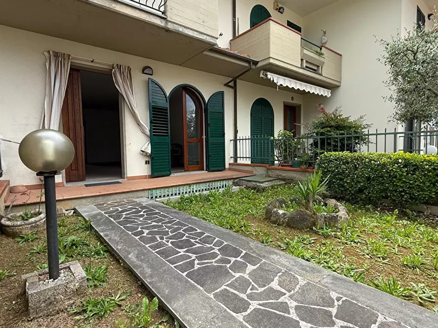 Immagine 1 di Villetta a schiera in vendita  a Monsummano Terme