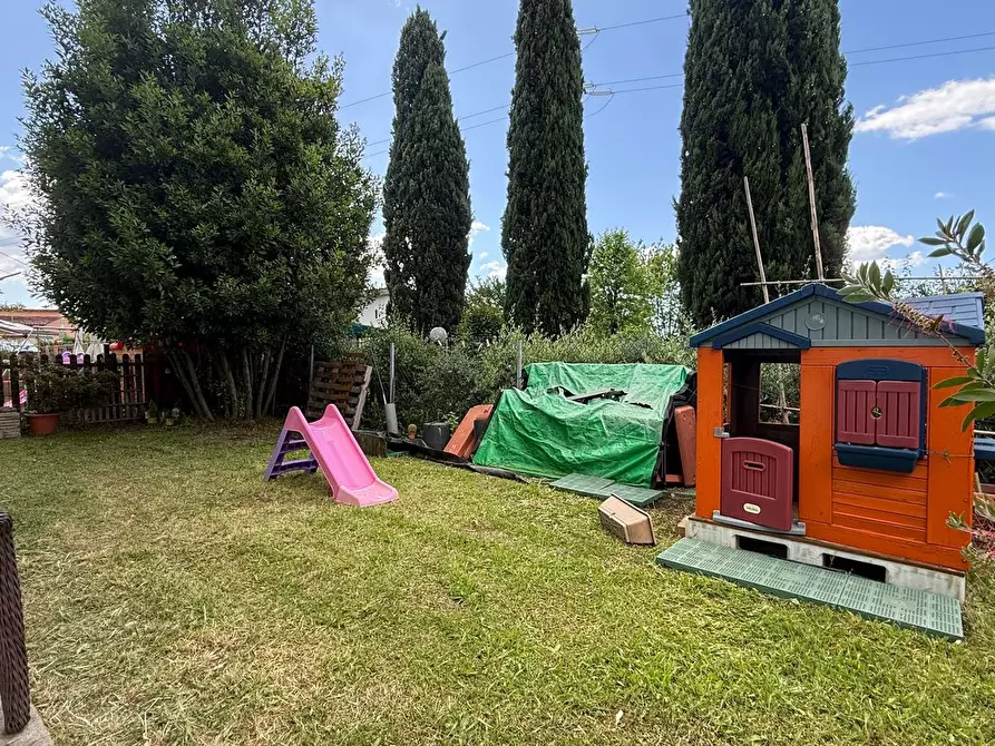 Immagine 22 di Appartamento in vendita  a Pescia