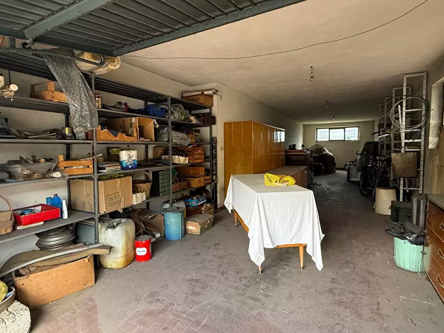 Immagine 21 di Appartamento in vendita  a Pescia