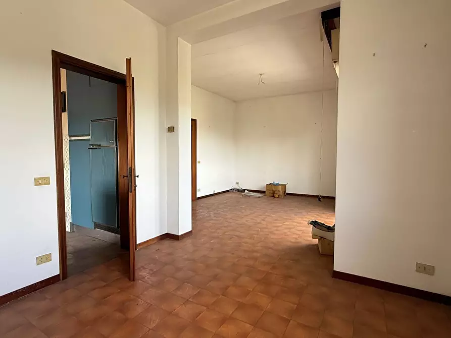 Immagine 18 di Appartamento in vendita  a Pescia