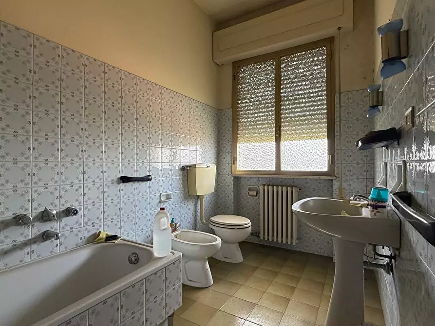 Immagine 9 di Appartamento in vendita  a Pescia