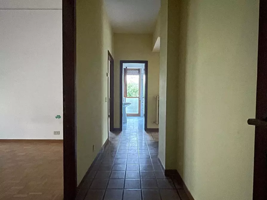 Immagine 5 di Appartamento in vendita  a Montecatini Terme