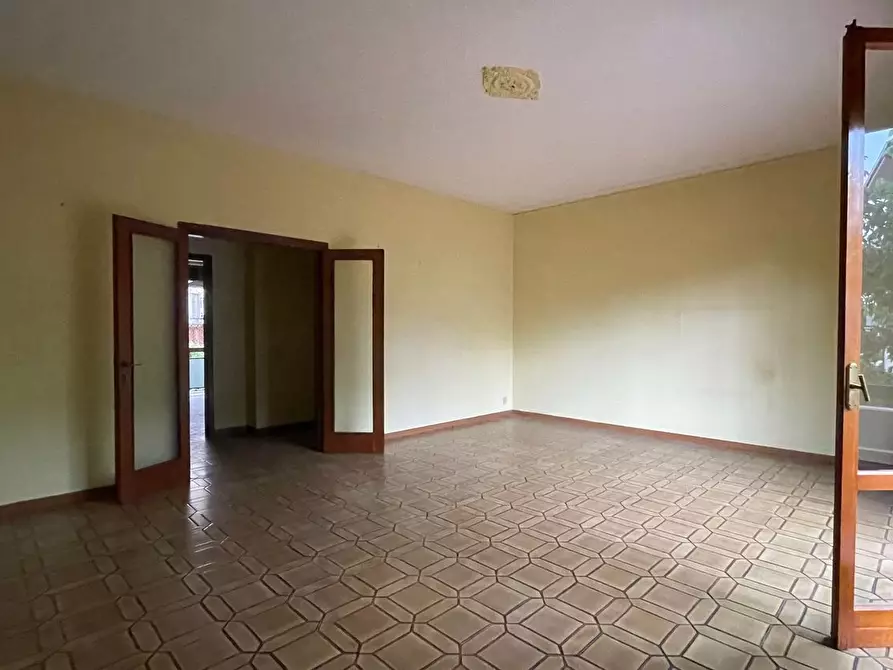 Immagine 2 di Appartamento in vendita  a Montecatini Terme