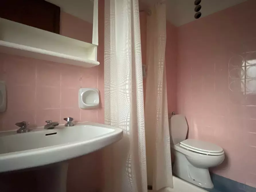 Immagine 9 di Appartamento in vendita  a Montecatini Terme