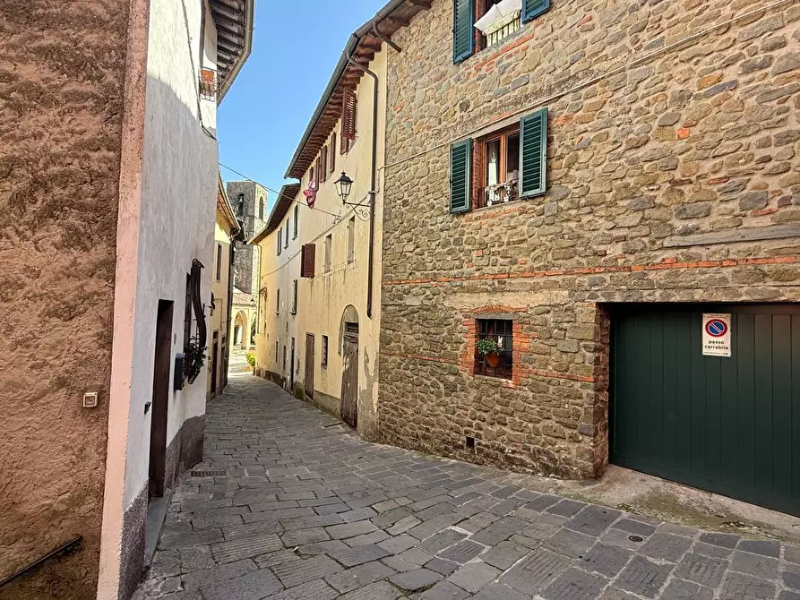 Immagine 22 di Casa semindipendente in vendita  a Massa E Cozzile